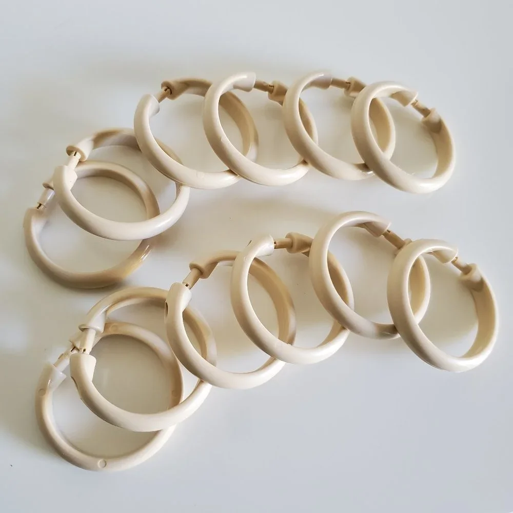 (Set of 12) Plastic Shower Curtain Rings